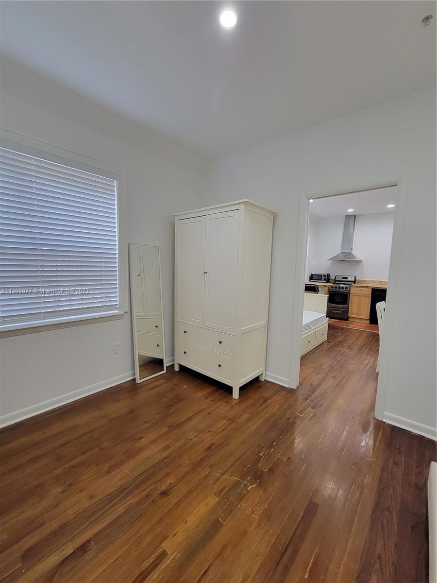 HAMILTON CONDO - Residential Lease