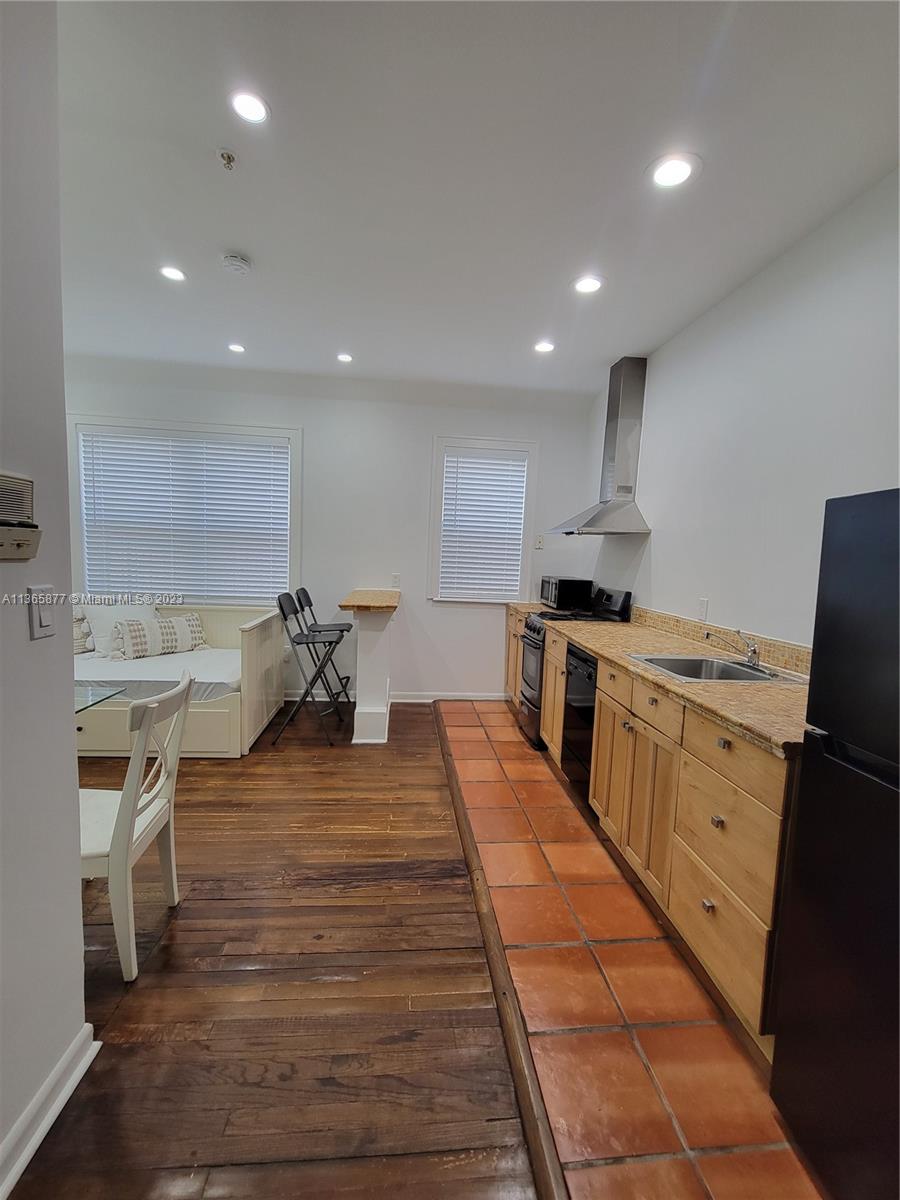 HAMILTON CONDO - Residential Lease