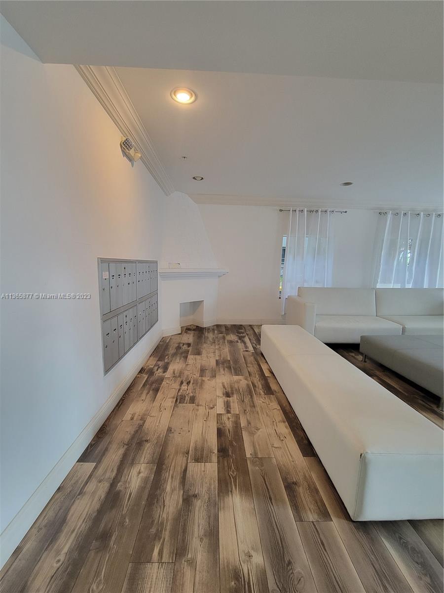 HAMILTON CONDO - Residential Lease