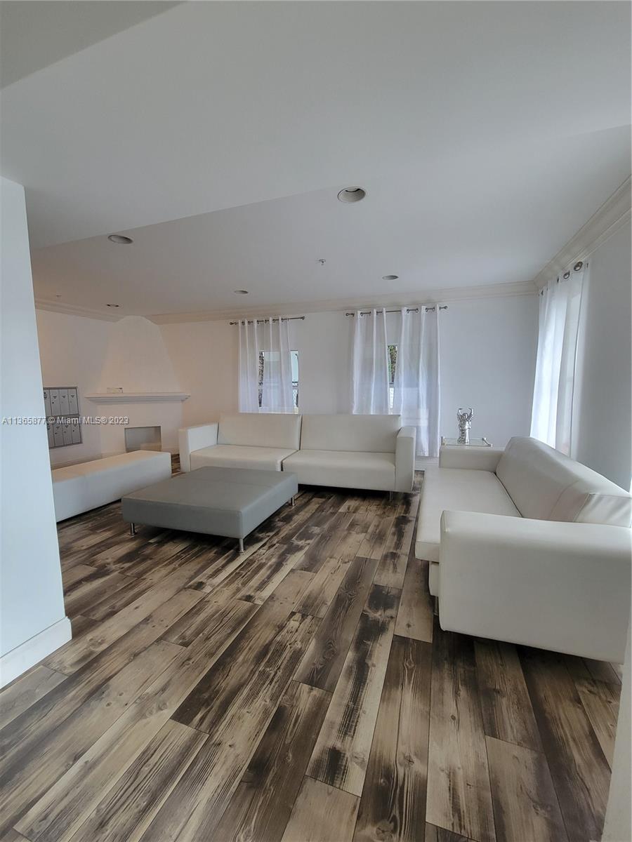 HAMILTON CONDO - Residential Lease