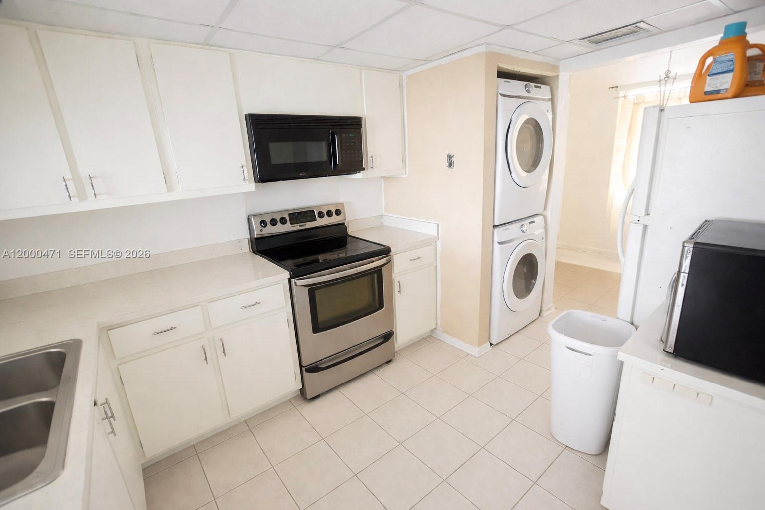 ISLES OF INVERRARY I COND - Residential