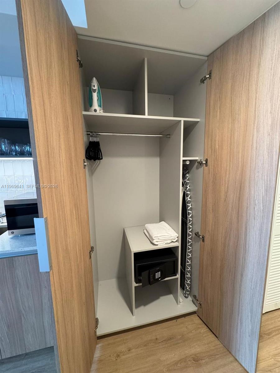 NATIIVO CONDO - Residential