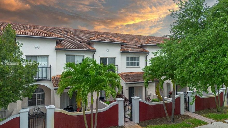 Clean and Move-In ready, 2-bedroom, 2.5 bath Townhouse in the well-kept family community of Bella Vista.  With laminate floors throughout, enjoy the many upgrades such as a new AC unit, inside and outside, new electric water heater and new kitchen sink.  Enjoy your front patio and private garden or barbeque area with families and friends.  This community is centrally located between 441 and I-95, just minutes to downtown, beaches and shopping.  Enjoy the clubhouse, pool, basketball and picnic area and much more! HOA includes home internet and cable!