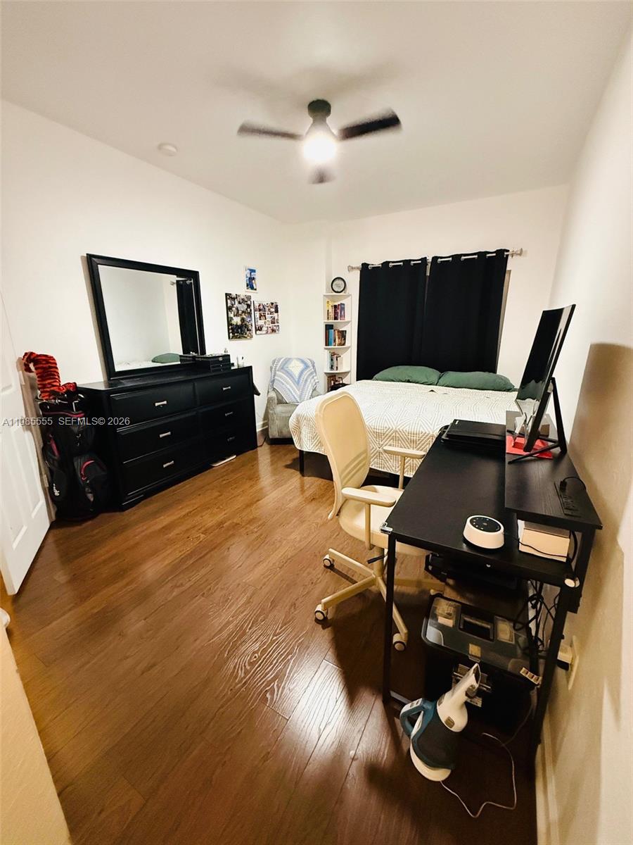 United Homes at Bella Vist - Residential