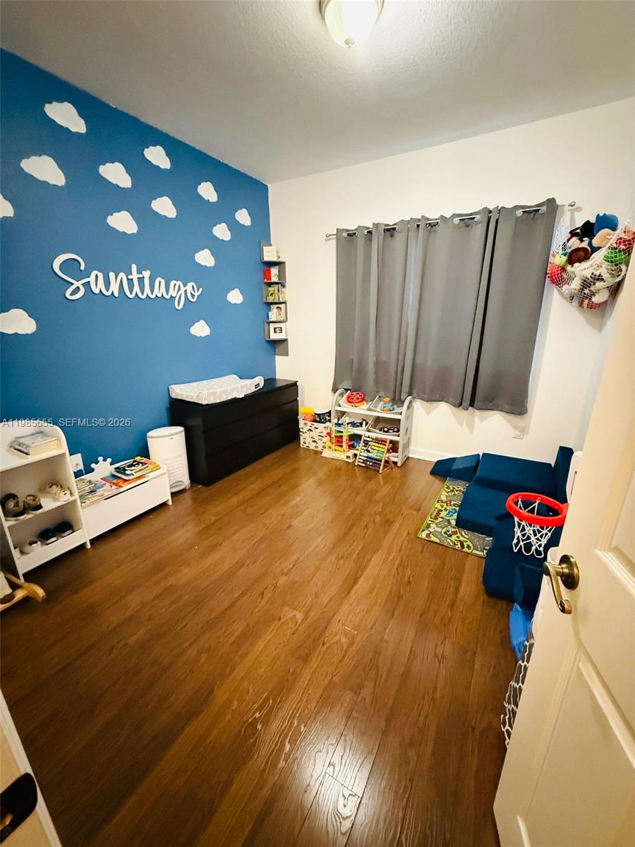 United Homes at Bella Vist - Residential