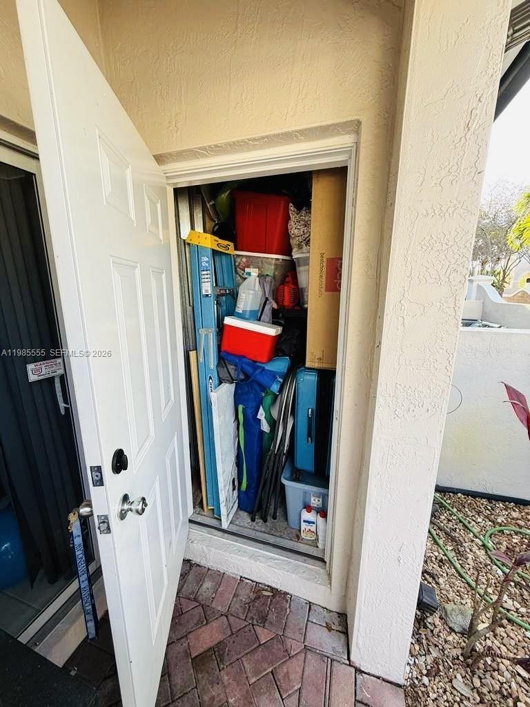 United Homes at Bella Vist - Residential