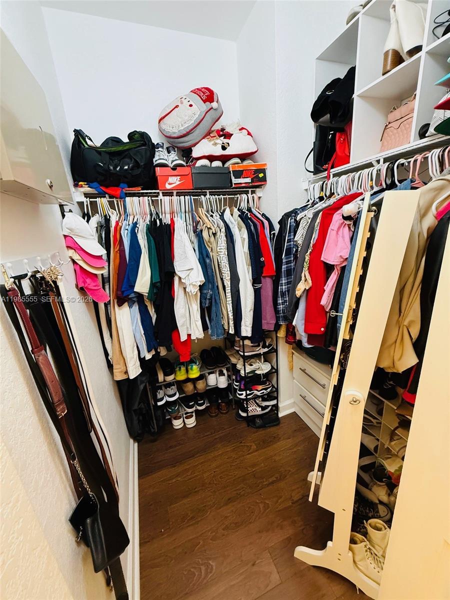 United Homes at Bella Vist - Residential