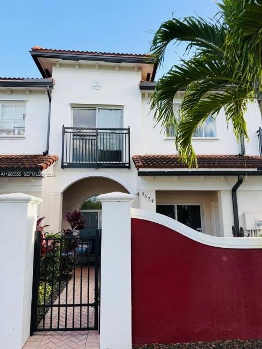 Clean and Move-In ready, 2-bedroom, 2.5 bath Townhouse in the well-kept family community of Bella Vista.  With laminate floors throughout, enjoy the many upgrades such as a new AC unit, inside and outside, new electric water heater and new kitchen sink.  Enjoy your front patio and private garden or barbeque area with families and friends.  This community is centrally located between 441 and I-95, just minutes to downtown, beaches and shopping.  Enjoy the clubhouse, pool, basketball and picnic area and much more!