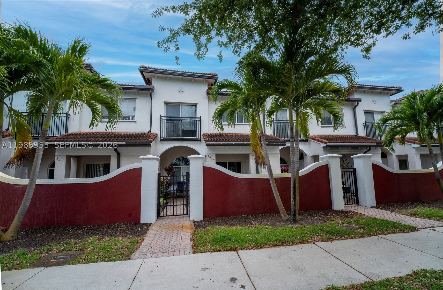 3624 NW 29th Pl, Lauderdale Lakes FL 33311