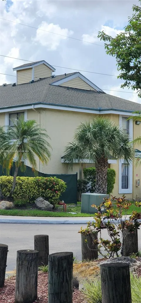 4098 N Pine Island Rd Unit 100, Sunrise, FL 33351 - MLS#: A11700667