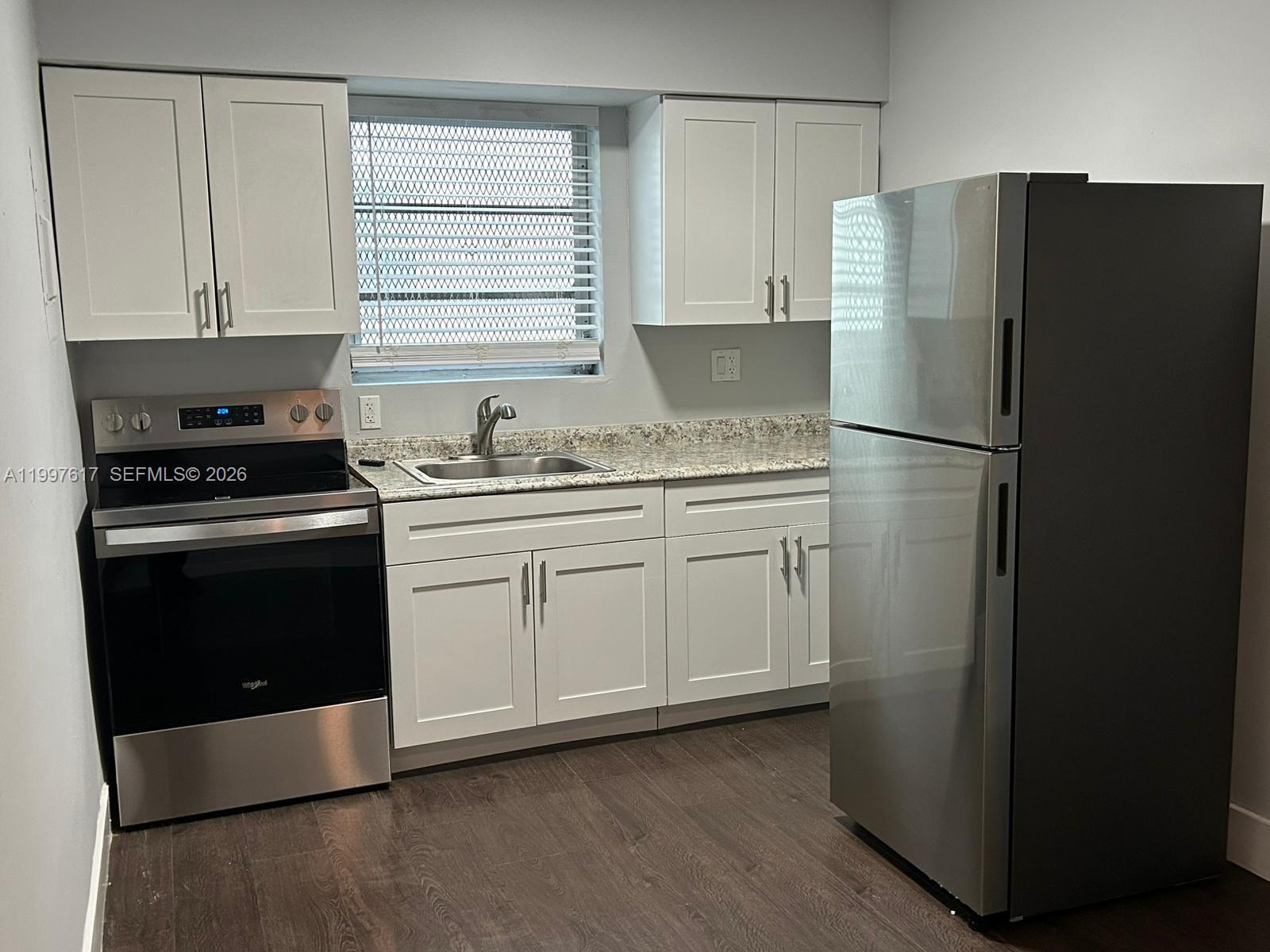 THIRD COMM SUB - Residential Lease