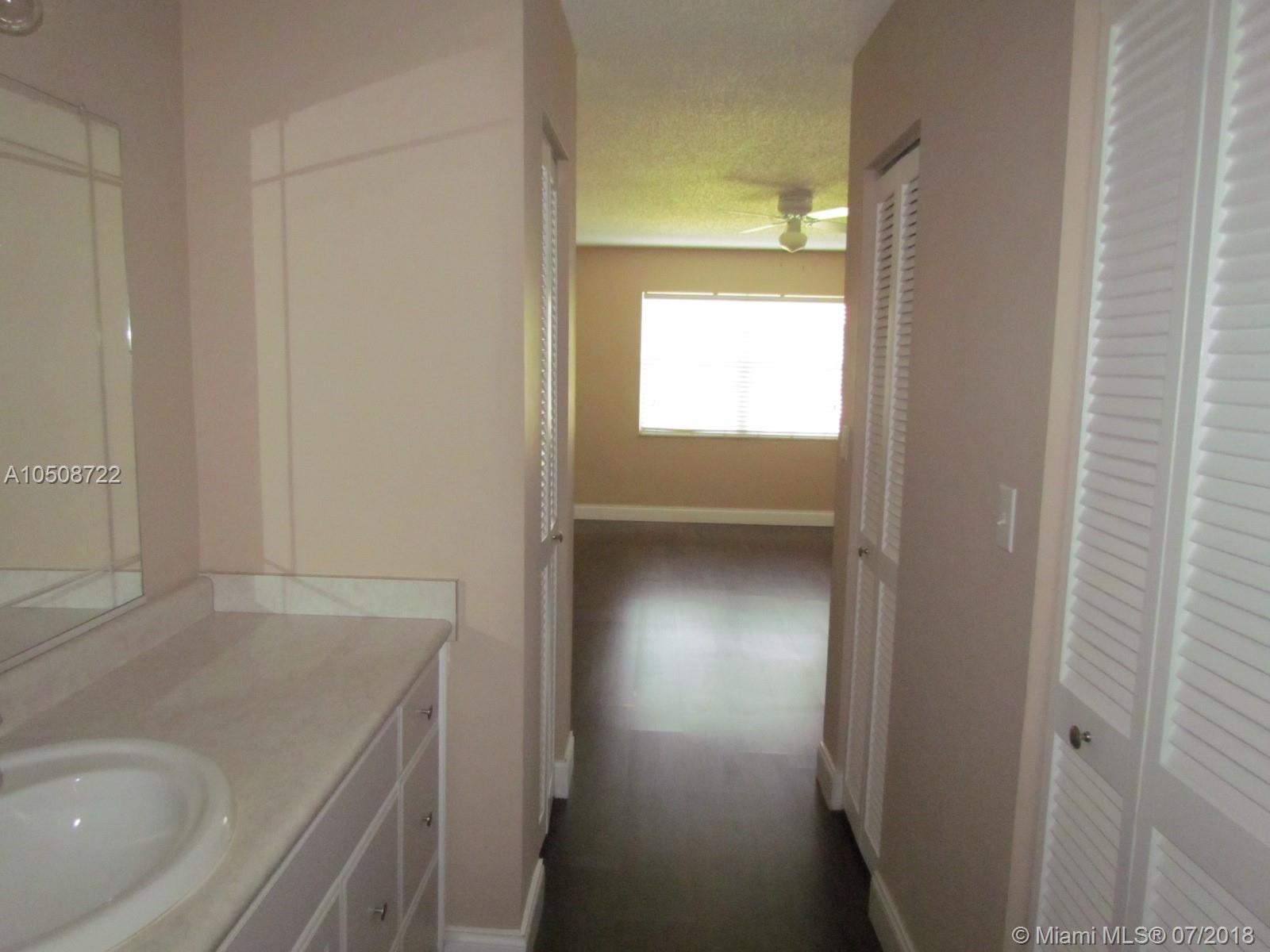 FALLS OF INVERRARY - Residential Lease