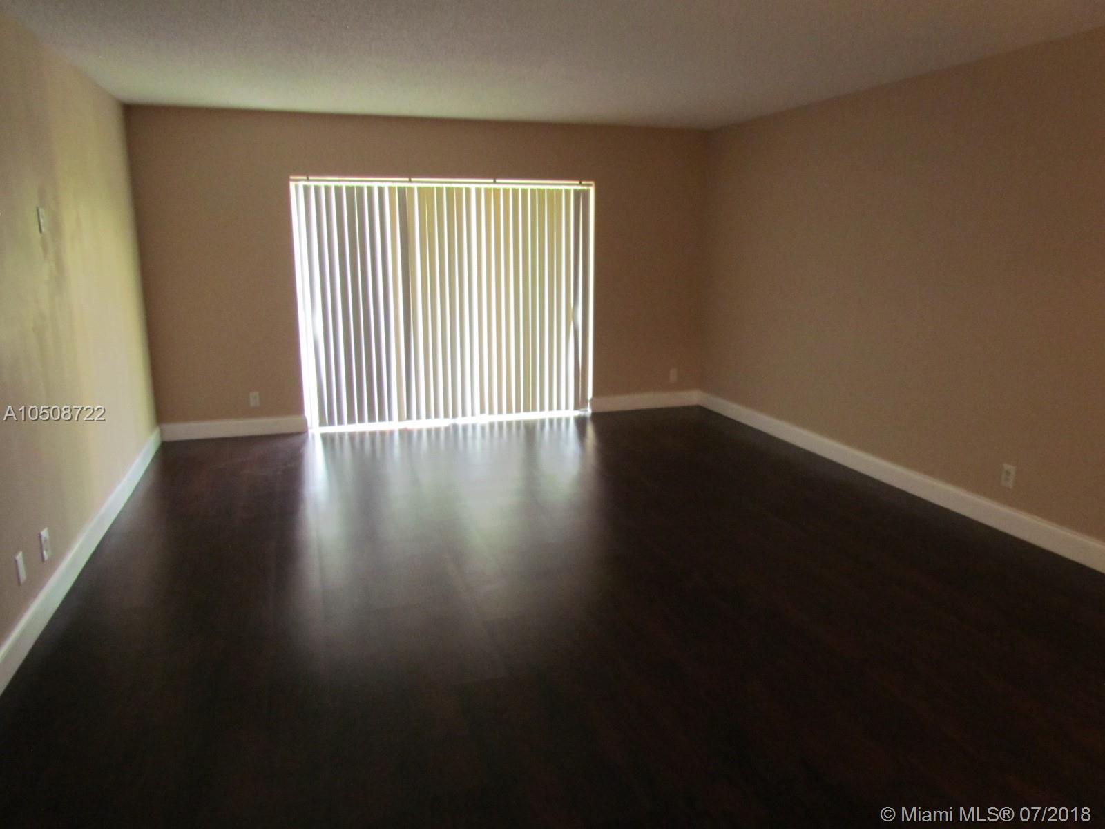 FALLS OF INVERRARY - Residential Lease