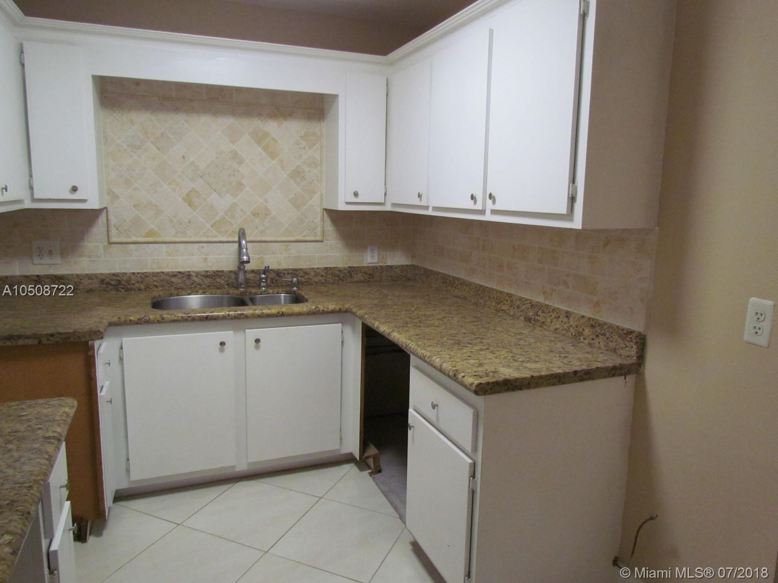 FALLS OF INVERRARY - Residential Lease