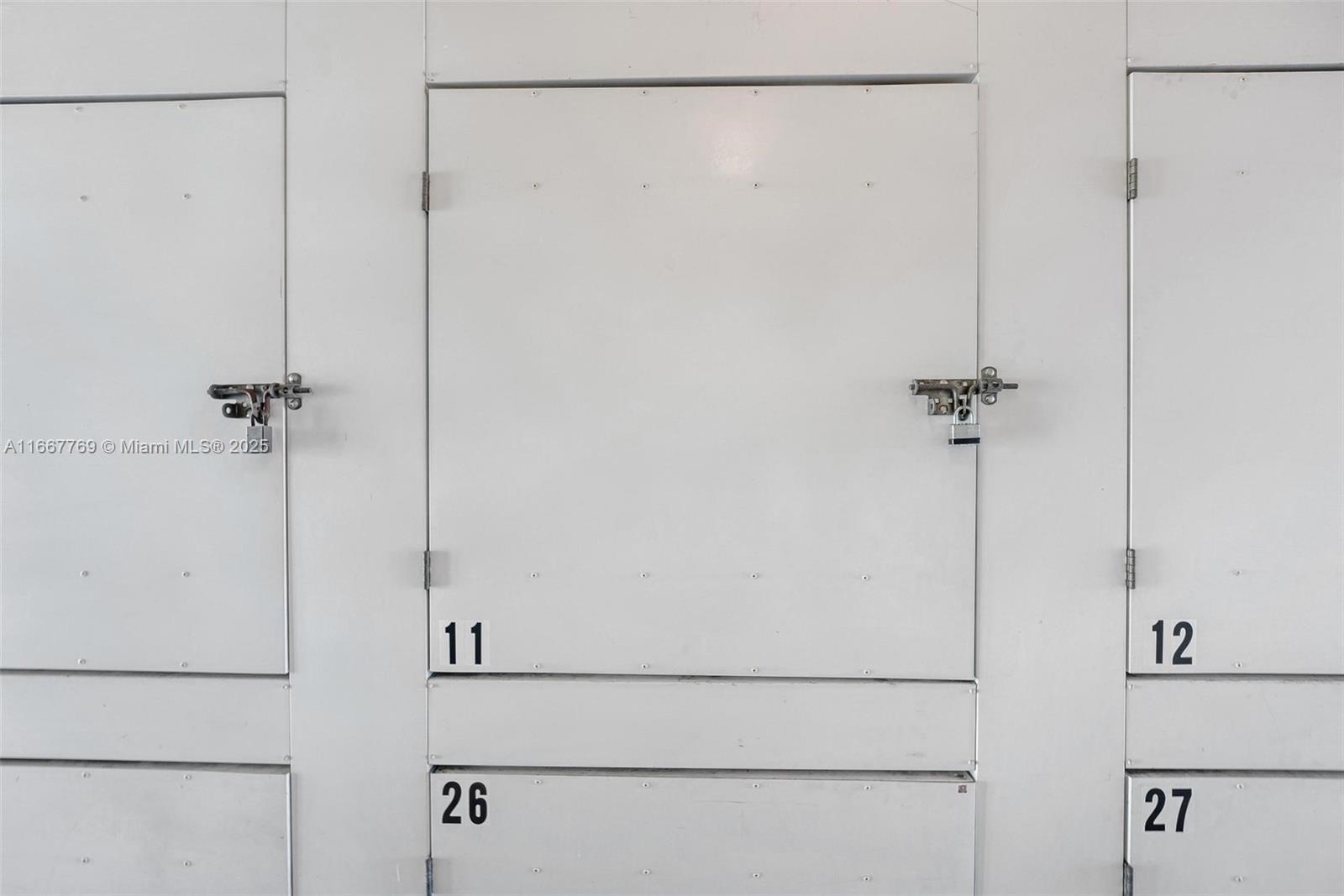 BEVERLY HILLS CONDO NUMBE - Residential