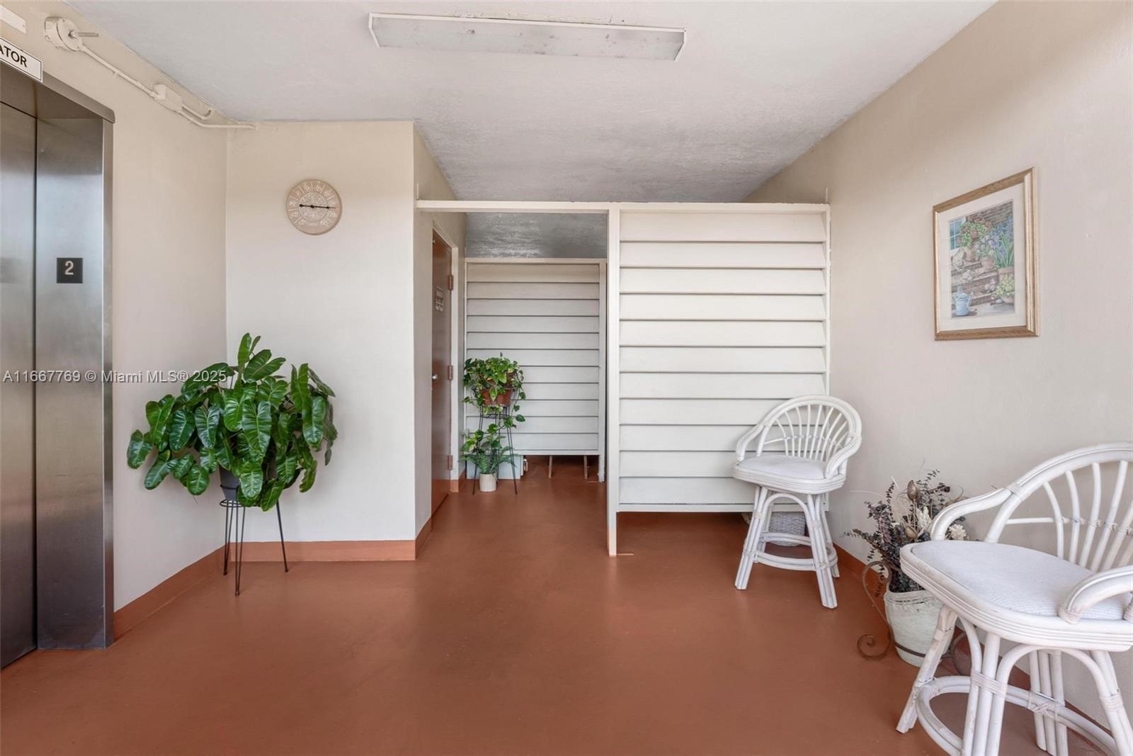 BEVERLY HILLS CONDO NUMBE - Residential