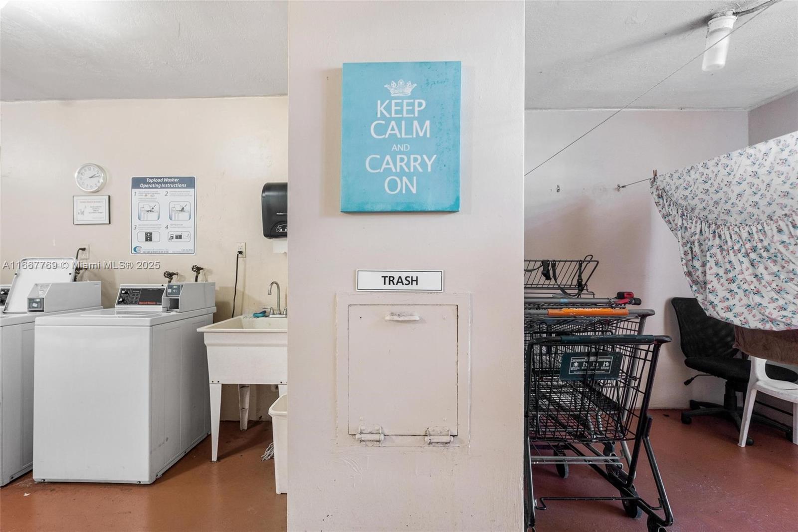 BEVERLY HILLS CONDO NUMBE - Residential