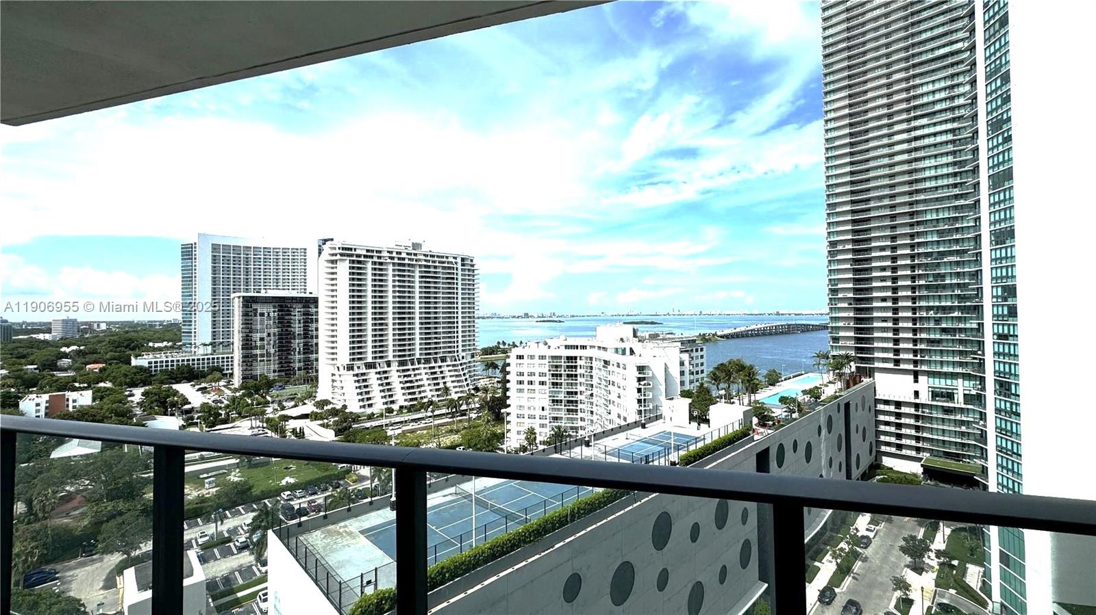 PARAISO BAYVIEWS CONDO - Residential Lease