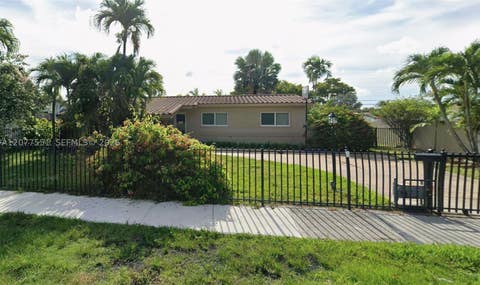 Photo of 1435 SW 78th Ct, Miami, FL 33144 (MLS # A12077551)