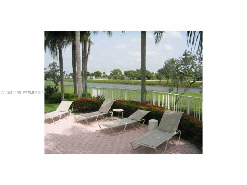 LAKEVIEW CLUB CONDO - Residential Lease