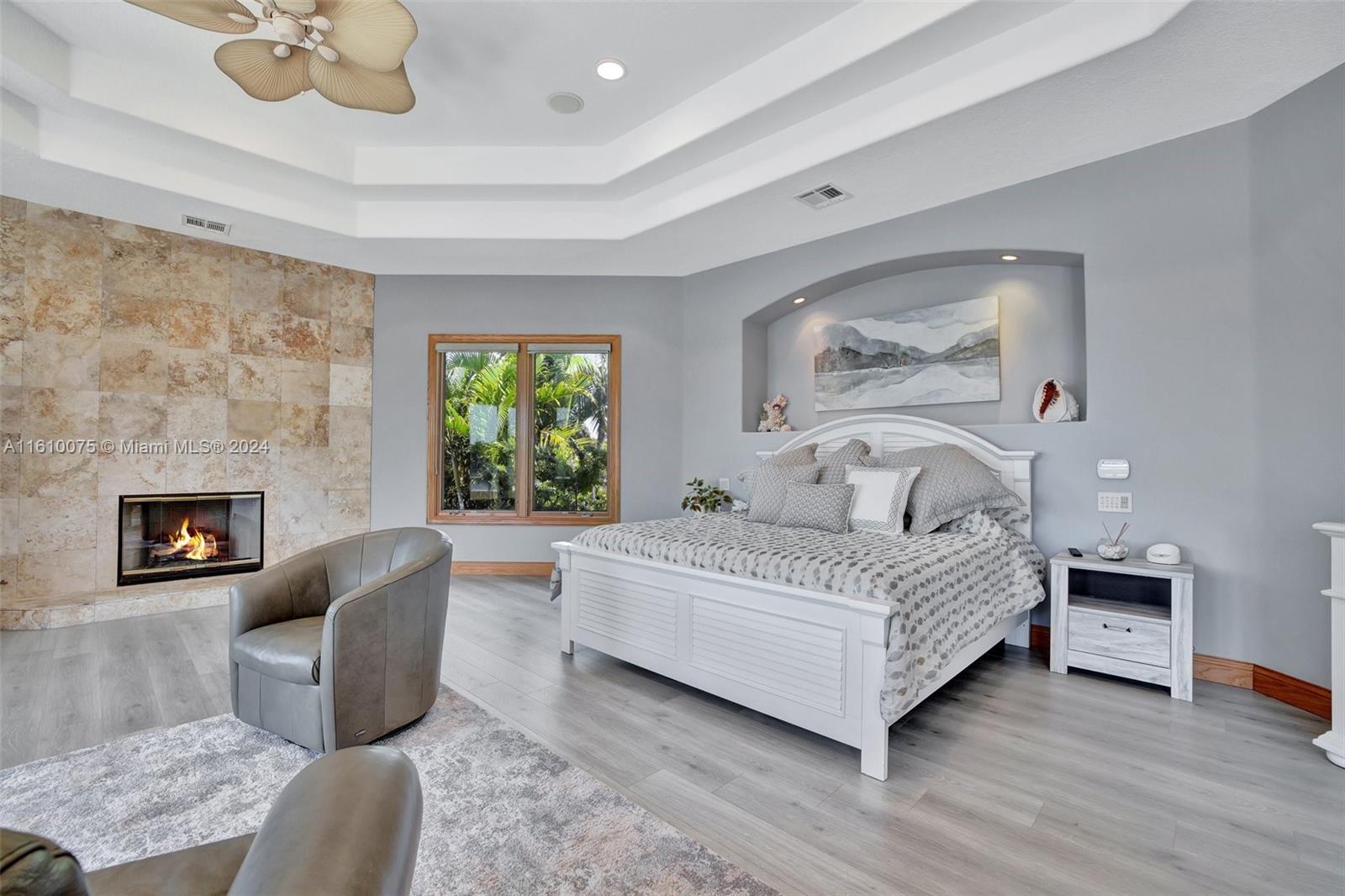BEACH WAY HEIGHTS UNIT - Residential
