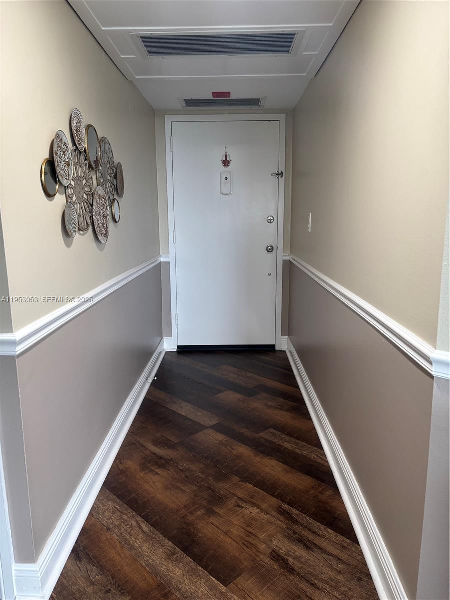 Yorktown Condominium - Residential