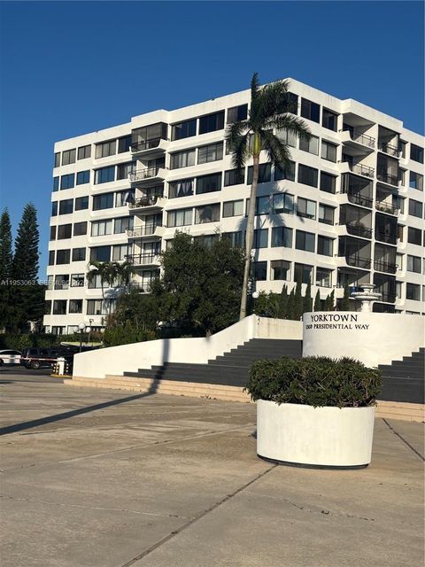 Photo of 1500 Presidential Way #504, West Palm Beach, FL 33401 (MLS # A11953063)