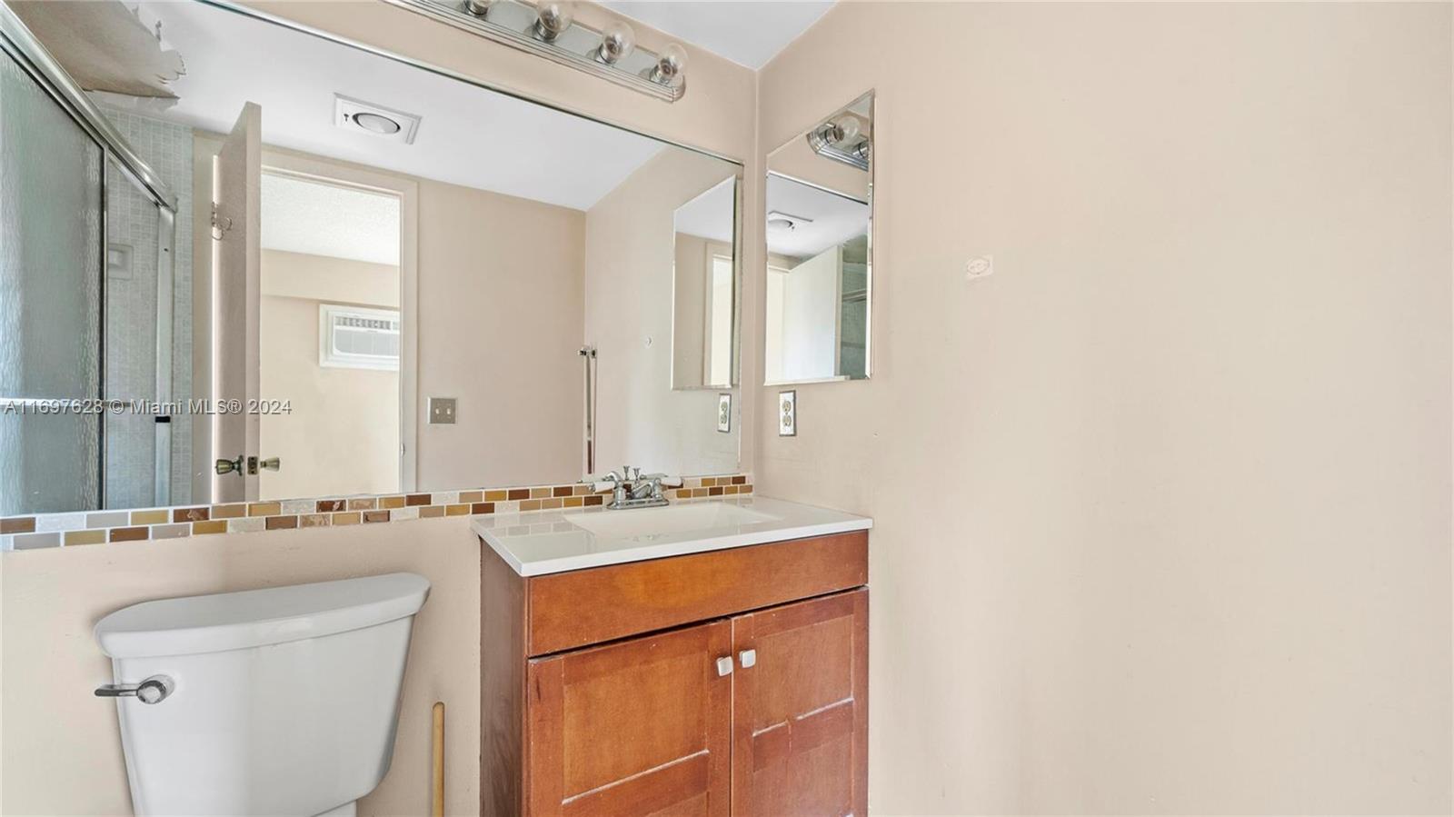 SUFFOLK AT CENTURY VILLAG - Residential