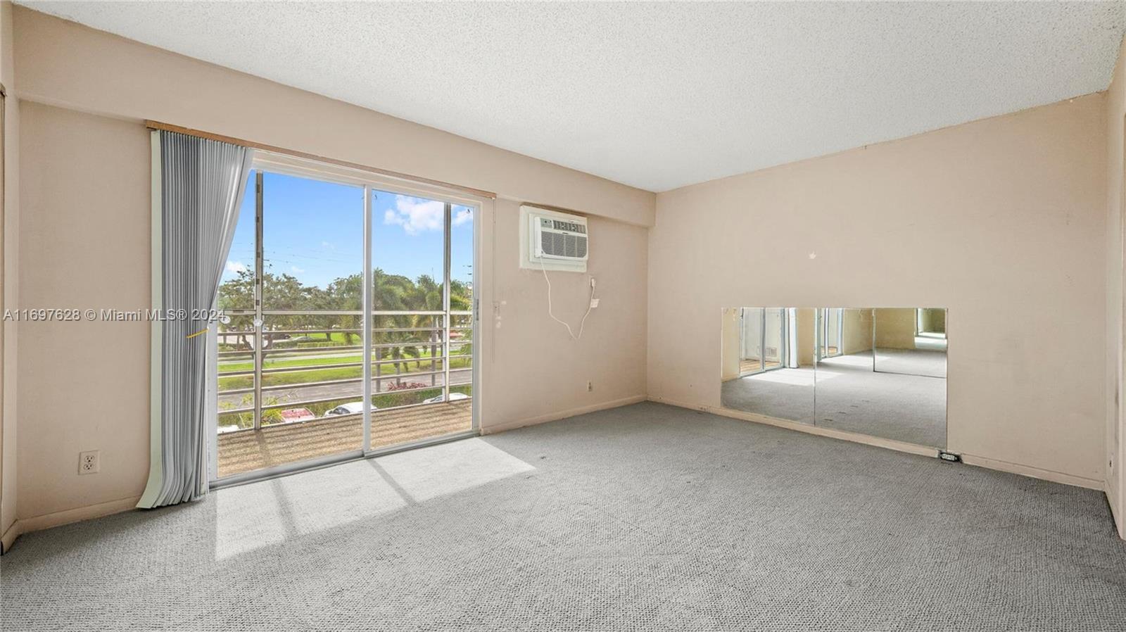 SUFFOLK AT CENTURY VILLAG - Residential