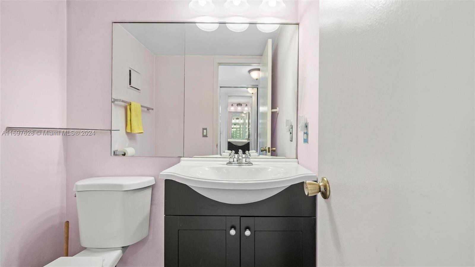 SUFFOLK AT CENTURY VILLAG - Residential