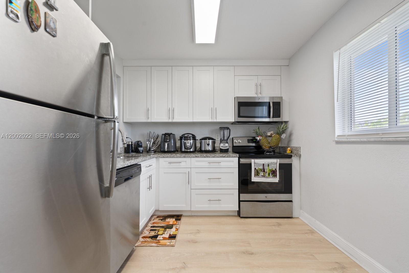 VILLAGE OF KINGS CREEK CO - Residential