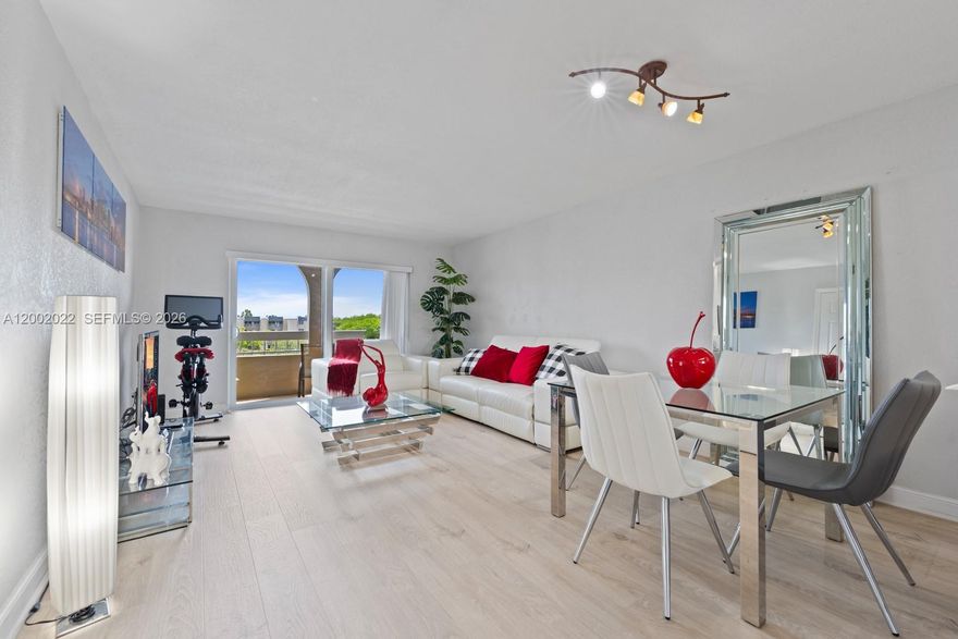 Beautifully renovated one-bedroom apartment located in the vibrant heart of the Dadeland area. This stylish apartment features all stainless-steel appliances, modern flooring, and updated bathroom. The unit boasts impact-resistant windows and doors, along with white kitchen with granite countertops and pass-thru opening that makes it convenient for serving that anchors the space. Enjoy a wealth of community amenities, including multiple swimming pools, a well-equipped fitness center, tennis and basketball courts, and a welcoming clubhouse. Conveniently situated near major highways, premier shopping destinations, and a variety of dining options.