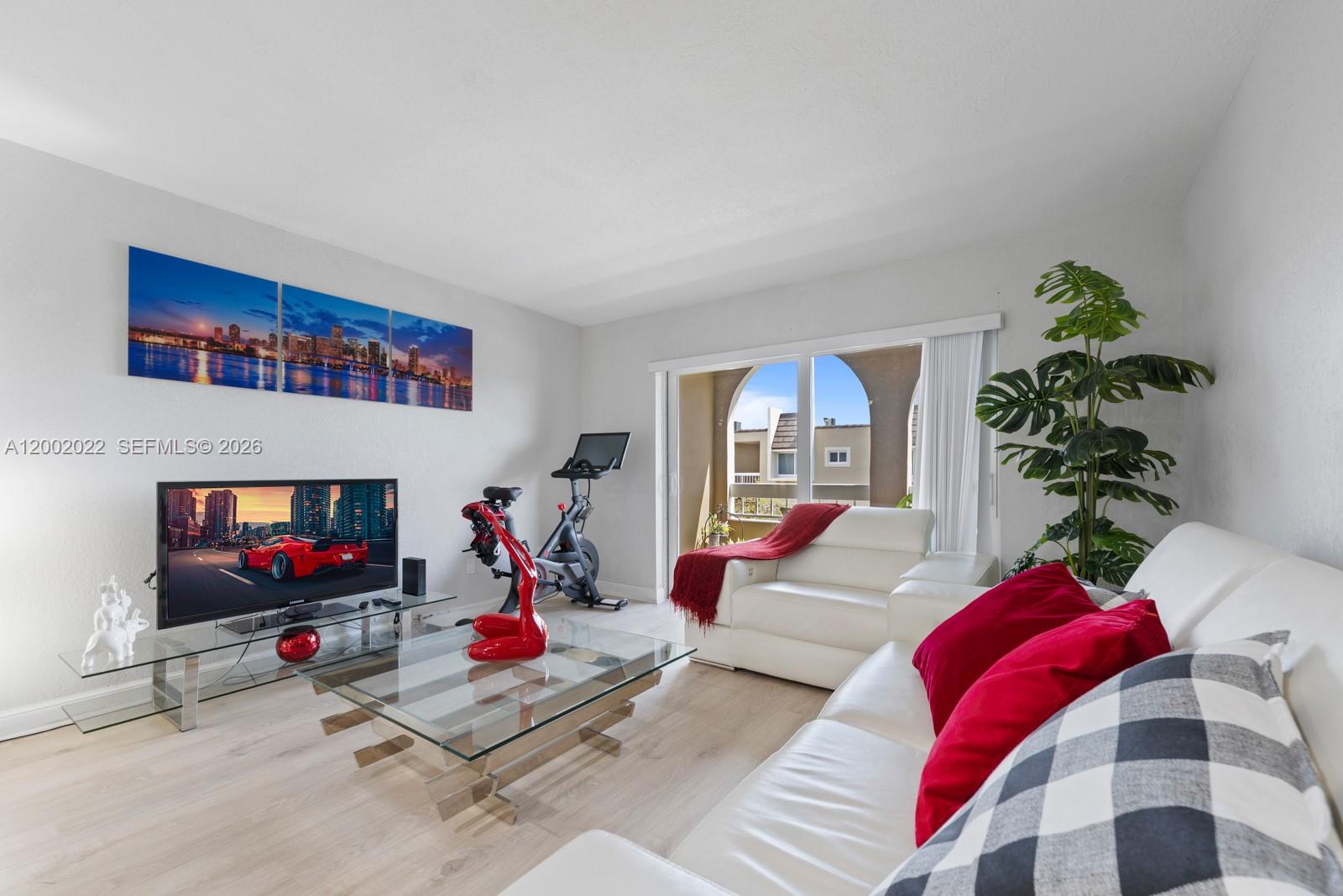 VILLAGE OF KINGS CREEK CO - Residential