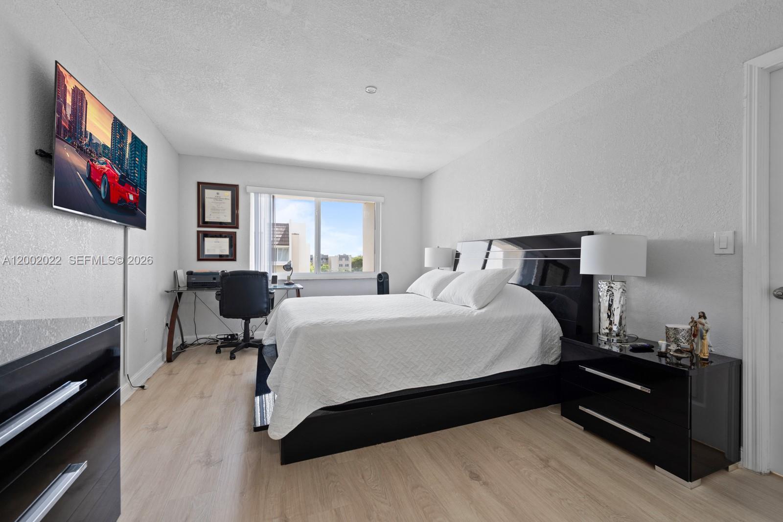 VILLAGE OF KINGS CREEK CO - Residential