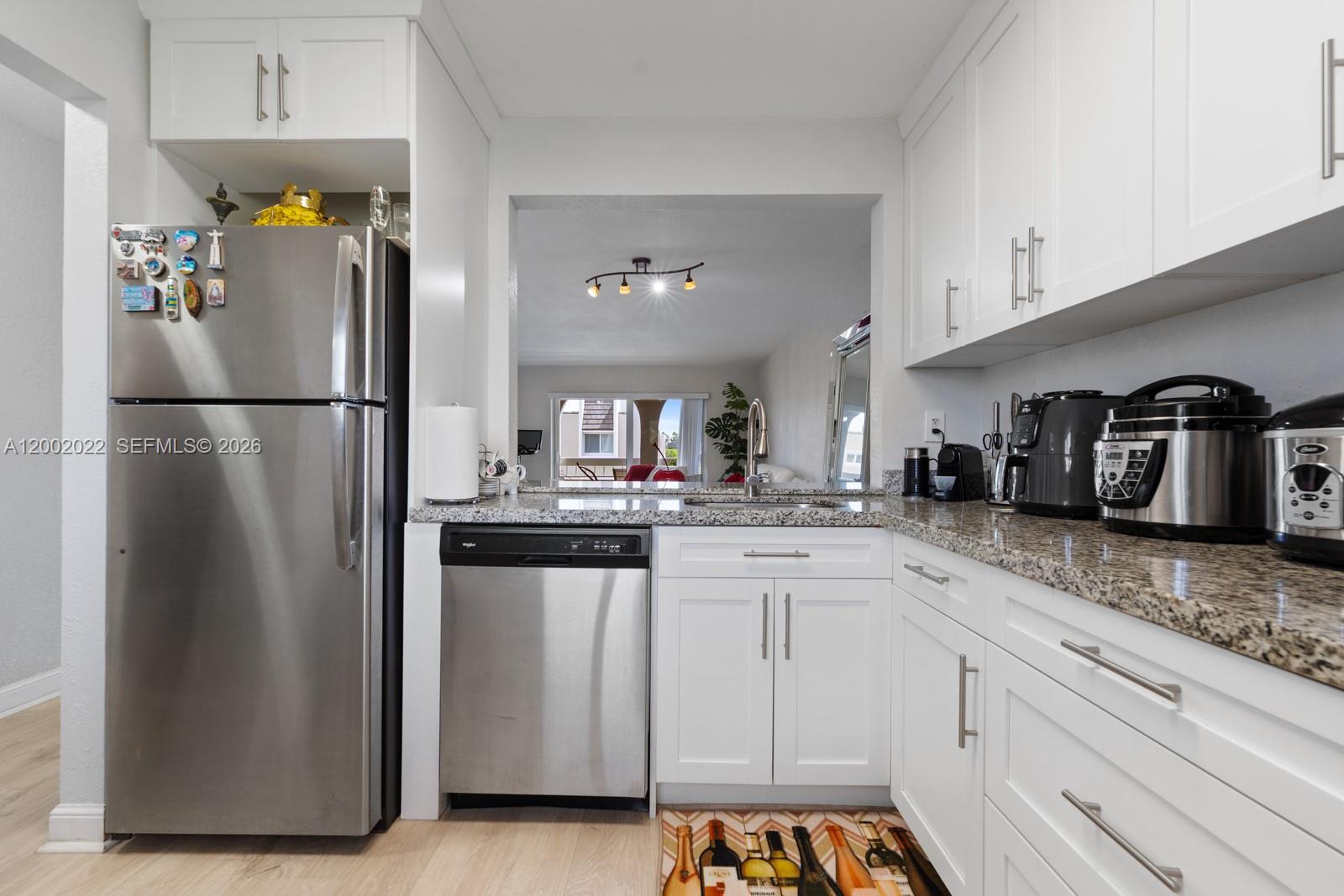 VILLAGE OF KINGS CREEK CO - Residential