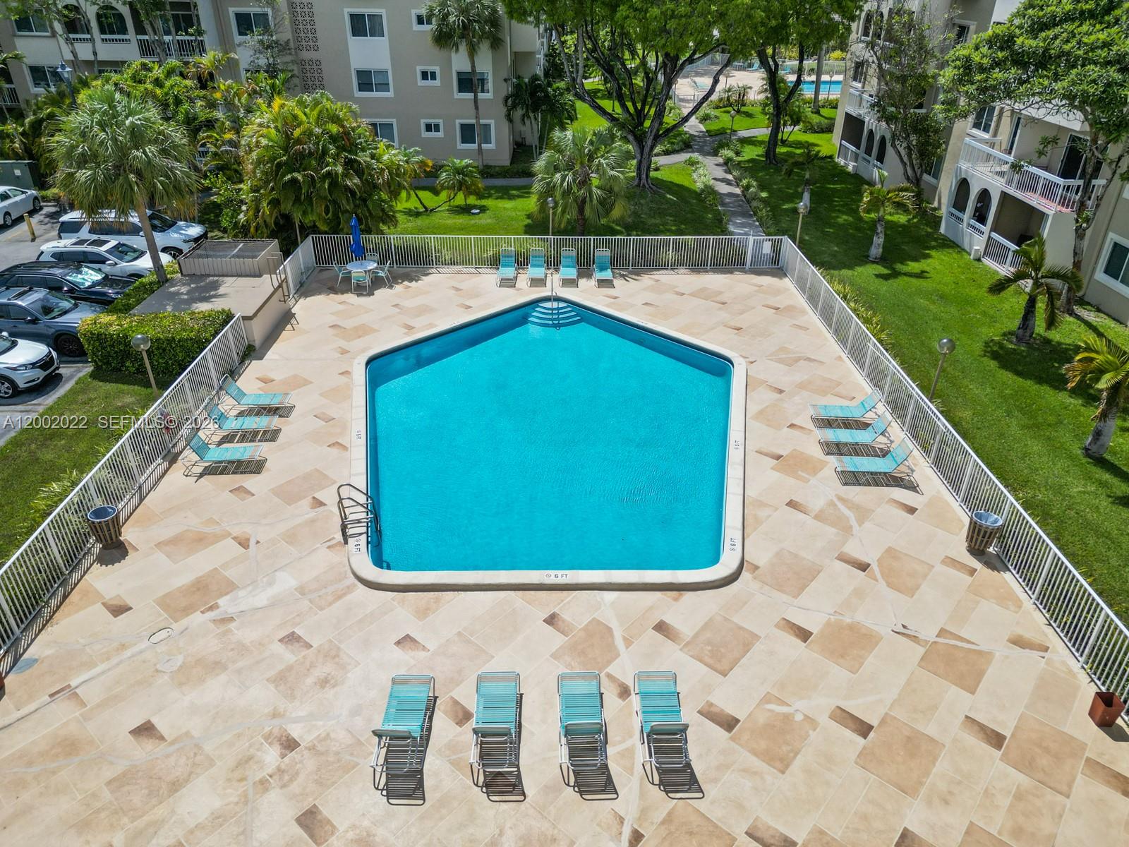 VILLAGE OF KINGS CREEK CO - Residential