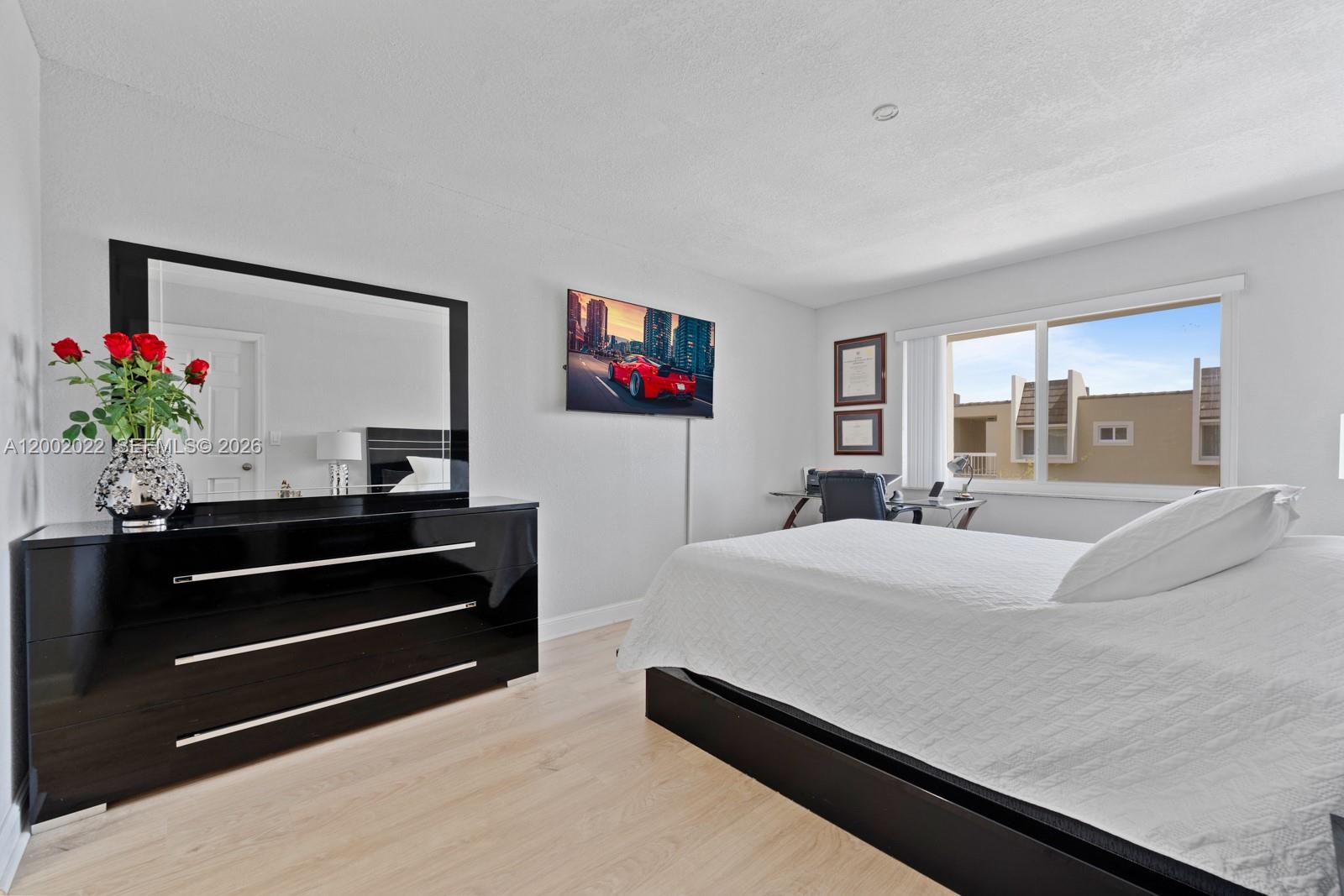 VILLAGE OF KINGS CREEK CO - Residential