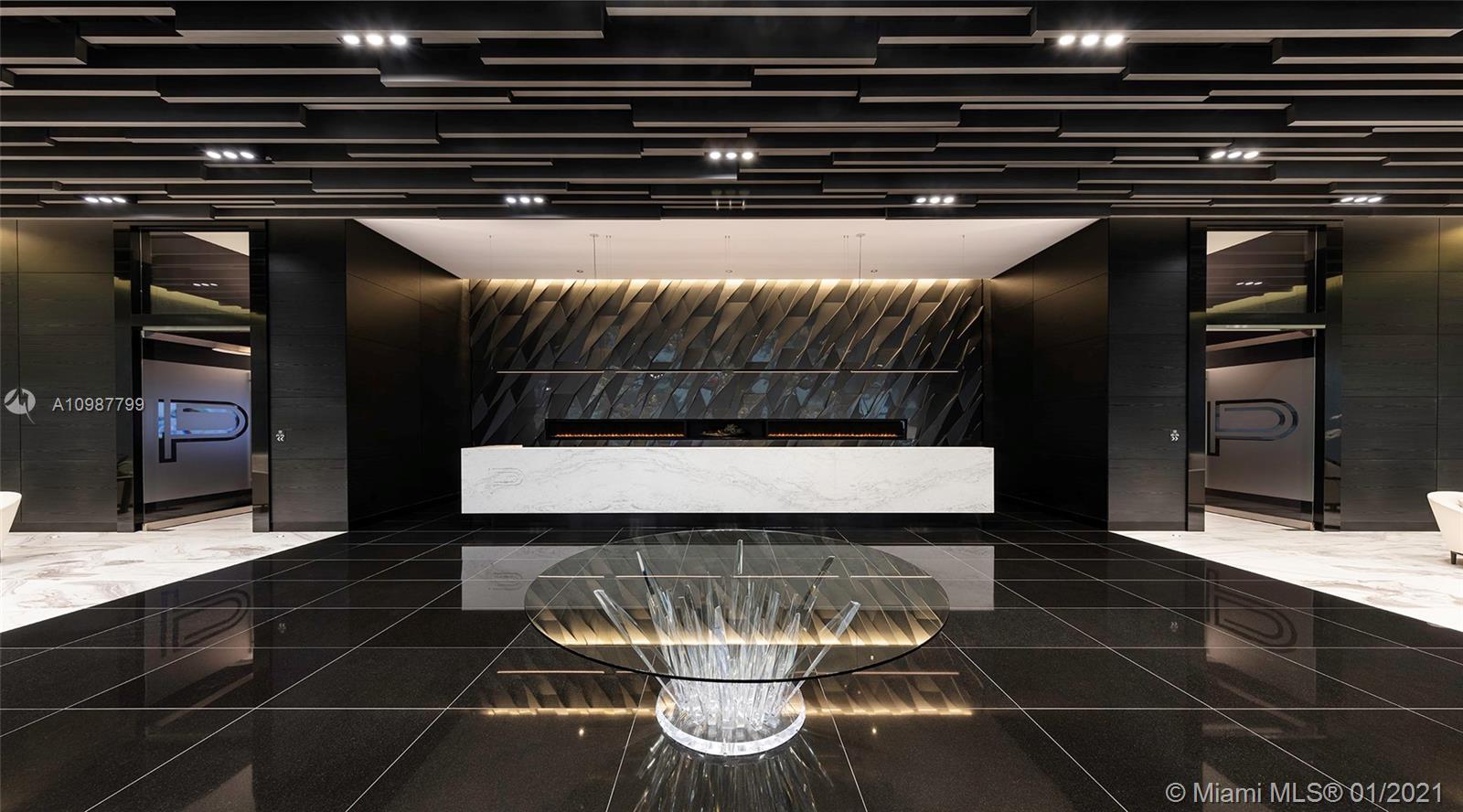 PARAMOUNT MIAMI - Residential