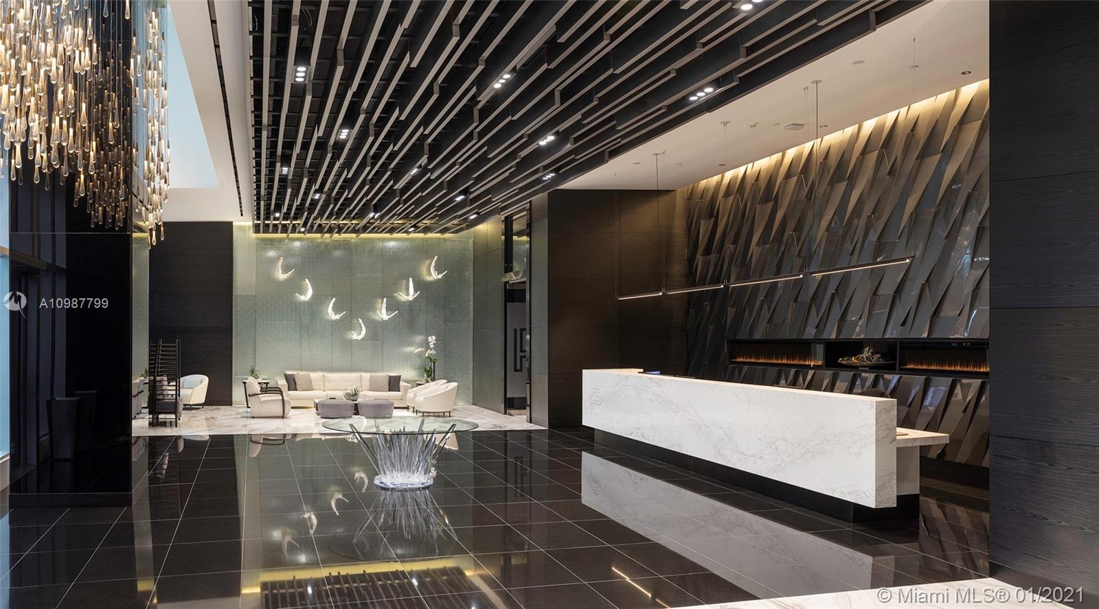 PARAMOUNT MIAMI - Residential