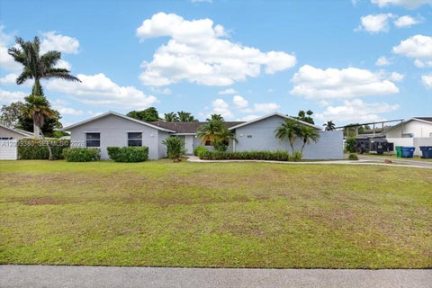 Photo of 16040 SW 283rd St, Homestead, FL 33033 (MLS # A12009380)
