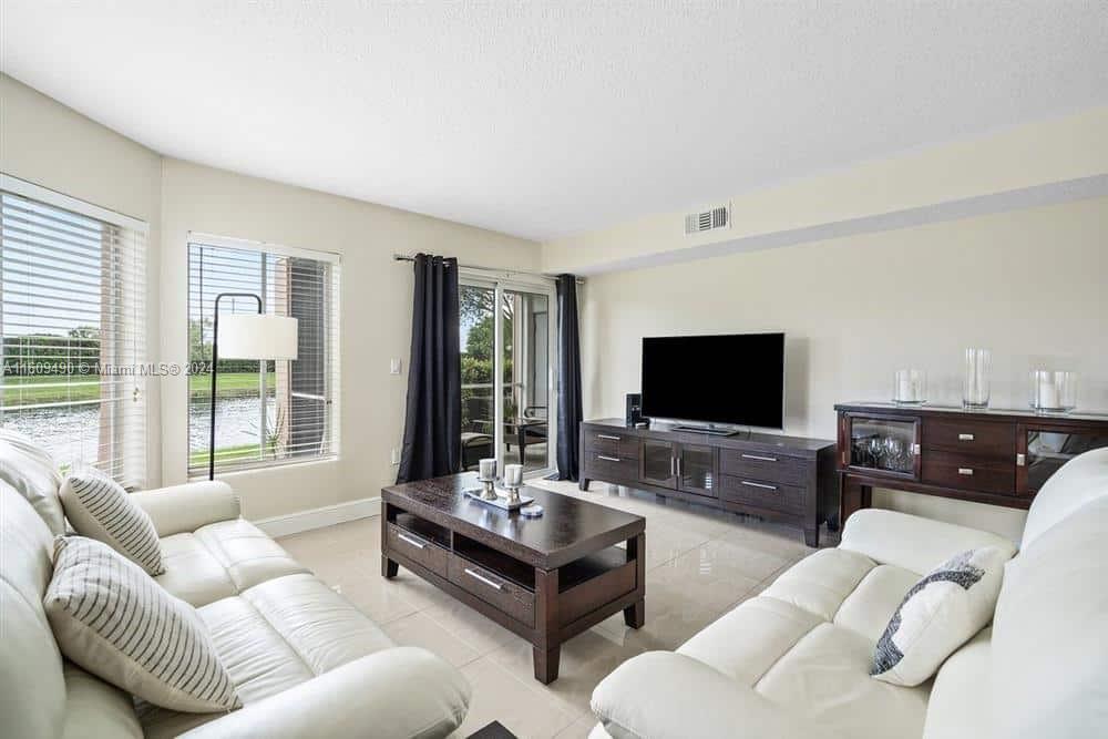CASABLANCA ISLES CONDO - Residential