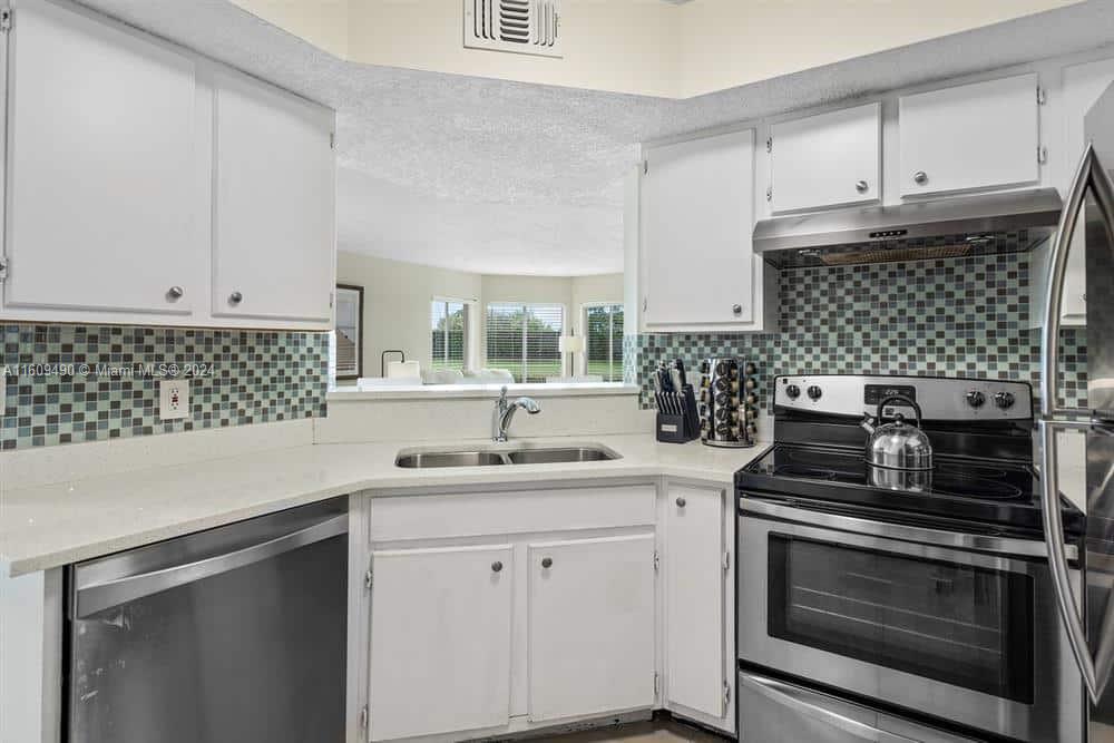 CASABLANCA ISLES CONDO - Residential