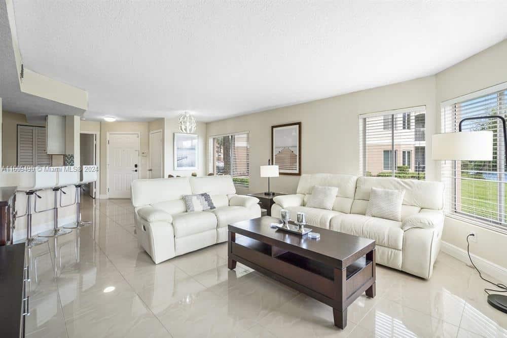 CASABLANCA ISLES CONDO - Residential