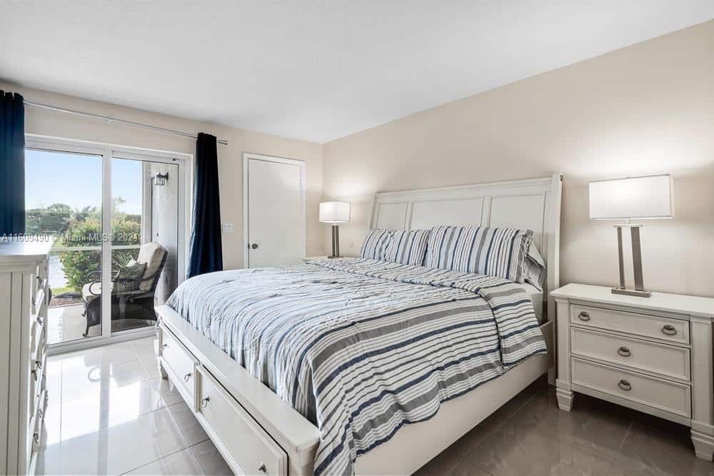 CASABLANCA ISLES CONDO - Residential