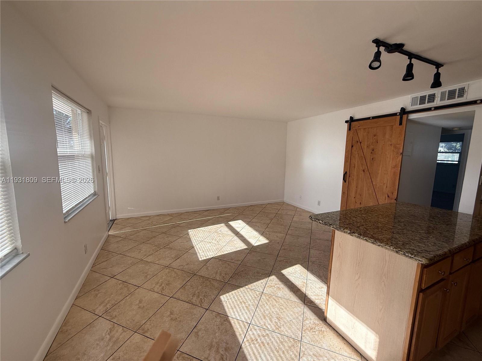 AZUL AT KIMBERLY LAKE CON - Residential Lease