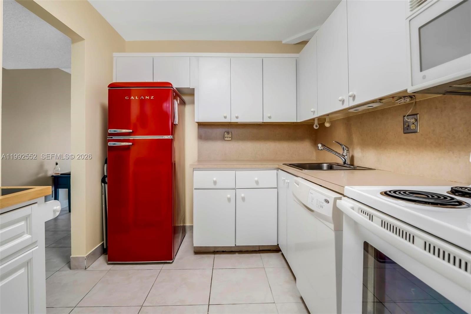 CONDOMINIUM 8 OF ENVIRON - Residential