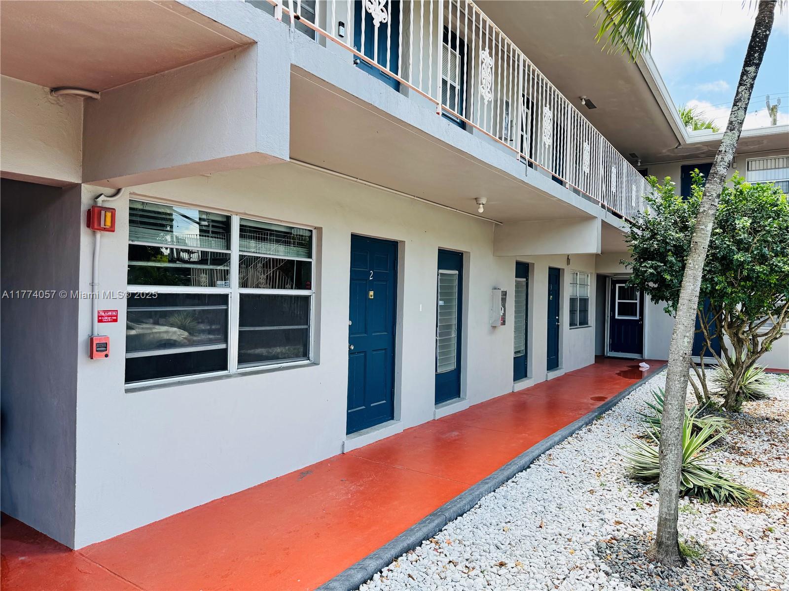Property for Sale at 1830 Cleveland St 2, Hollywood, Broward County, Florida - Bedrooms: 1 
Bathrooms: 1  - $185,000