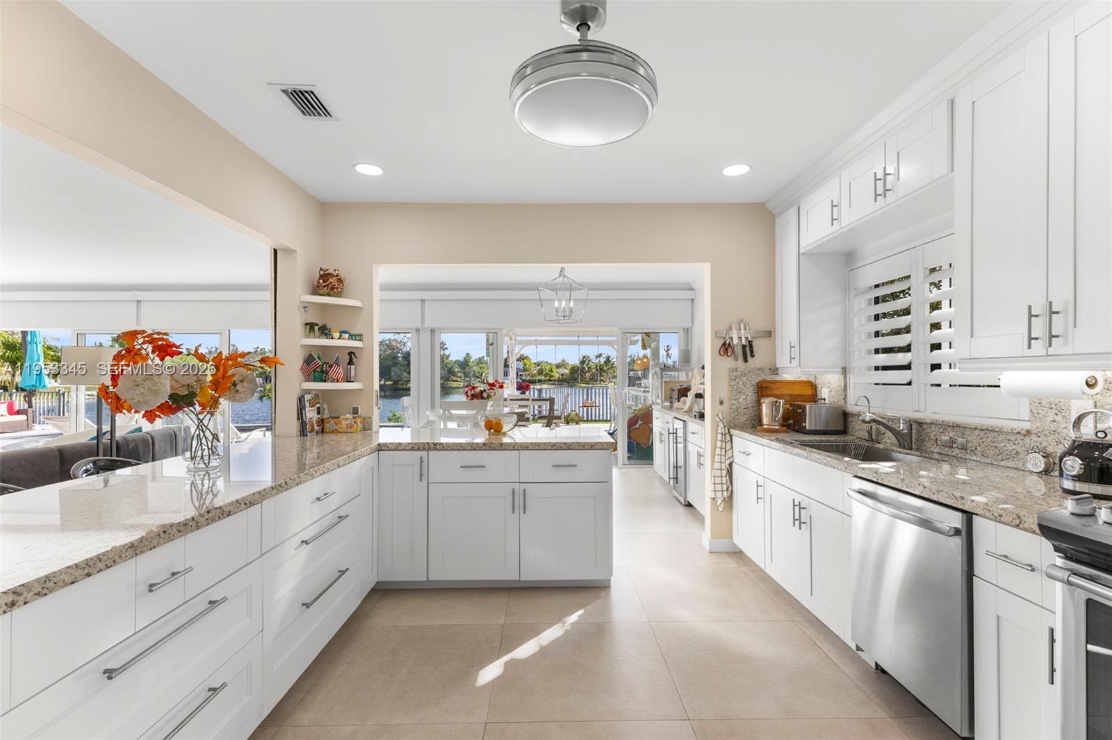 COUNTRY CLUB OF MIAMI EST - Residential