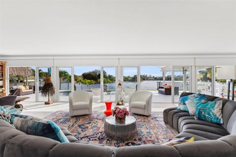 6830 Winged Foot Dr Hialeah FL 33015