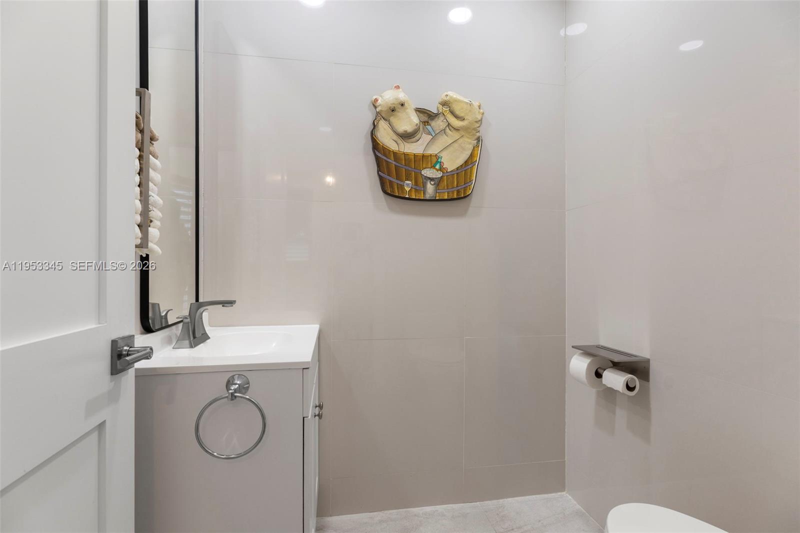 COUNTRY CLUB OF MIAMI EST - Residential